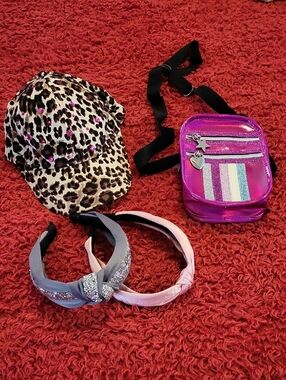 Girls Pink Metallic Crossbody Bag by